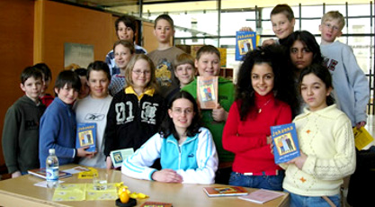 Margit Kröll mit Schüler aus der Hauptschule Dr. Posch in Hall