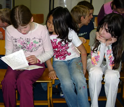 Schüler der 4a, Volksschule Vomp - Lesung von Margit Kröll