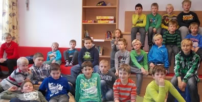 Lesung und Zaubershow  in der Volksschule St. Ulrich am Pillersee - Margit Kröll