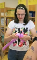Lesung, Zaubershow und Ballon modellieren in der Volksschule Achenkirch - Margit Kröll