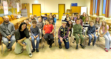 Mittelschule Hippach - Lesung und Zaubershow von Margit Kröll